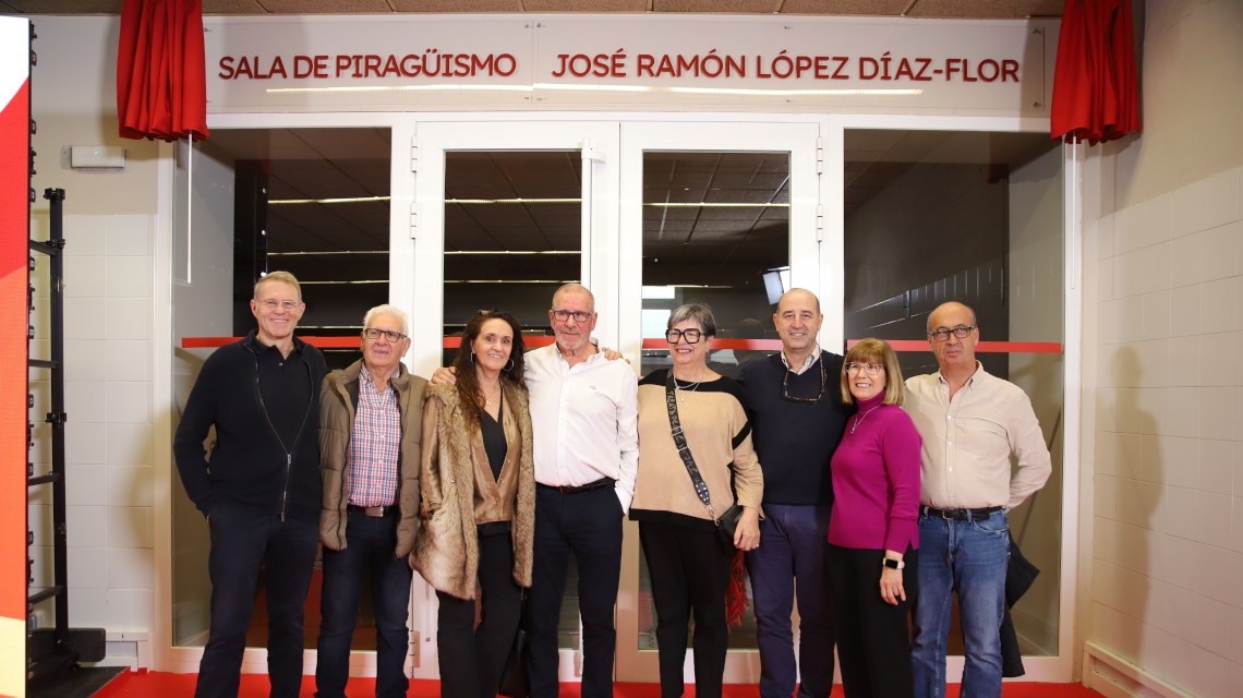 José Ramón con sus colaboradores