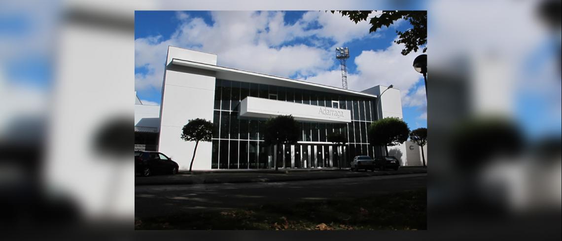 Accés principal - Centre de Tecnificació Esportiva "Adarraga", Logronyo (La Rioja)