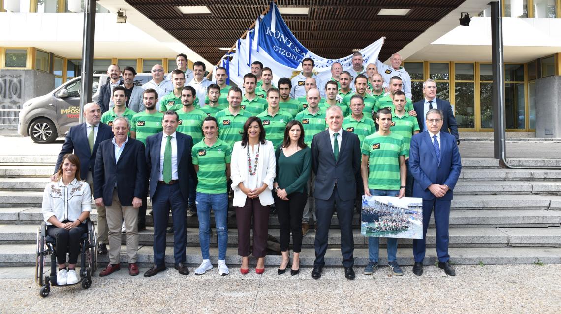Rienda recibe club Traineras  Hondarribia