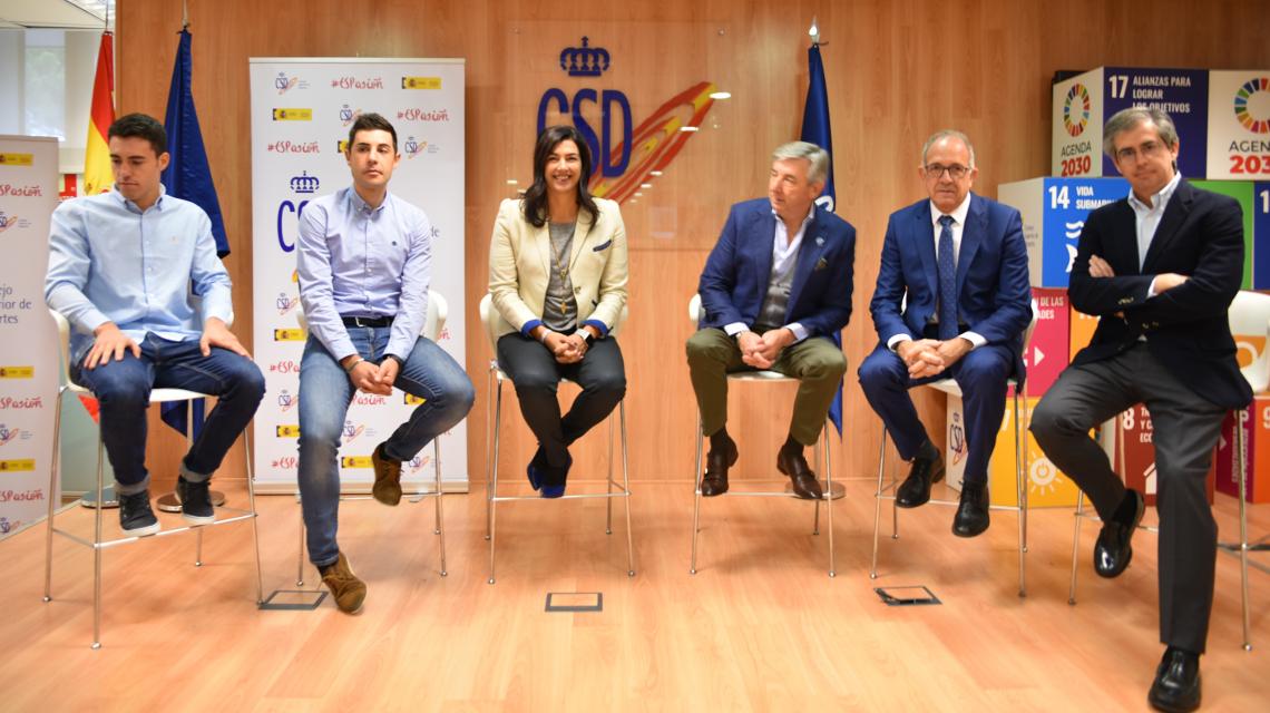 Presentación Torres y Mora