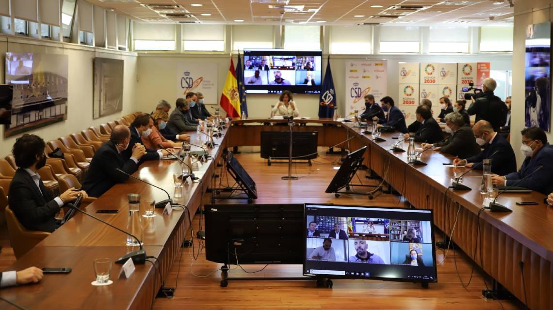Reunión fútbol femenino