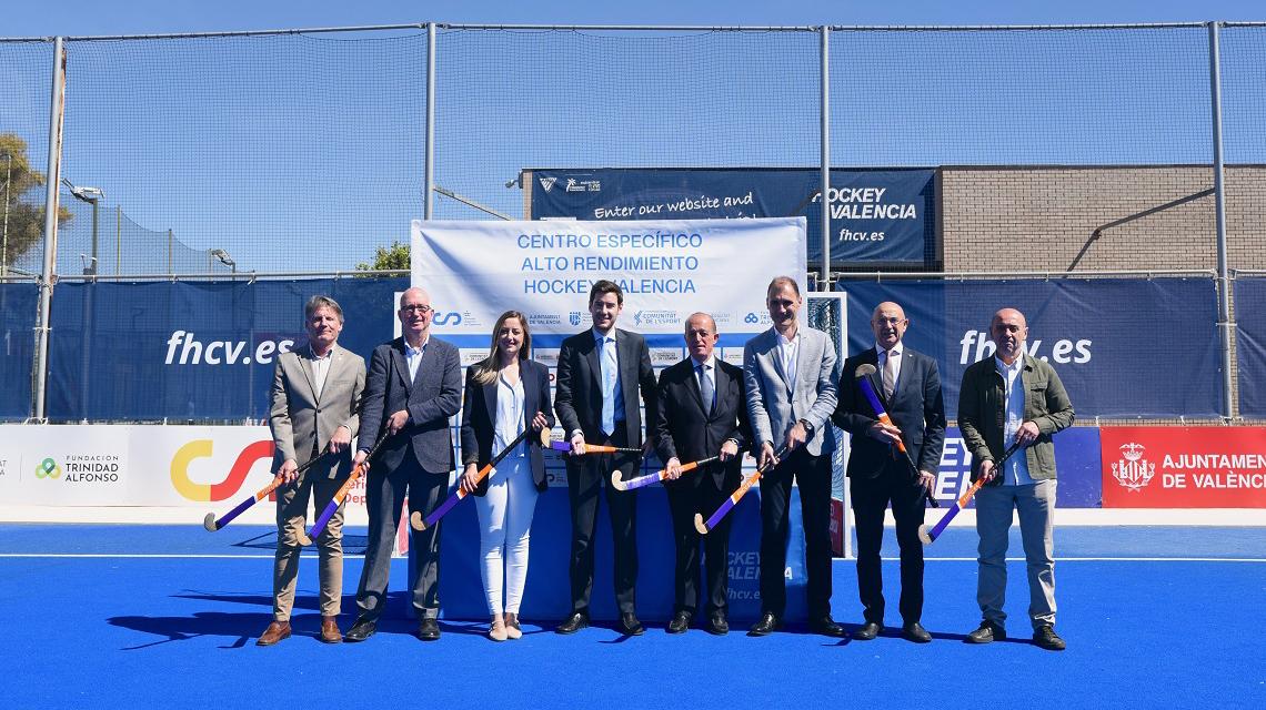 Fernando Molinero, en la presentación del CEAR de hockey en Valencia