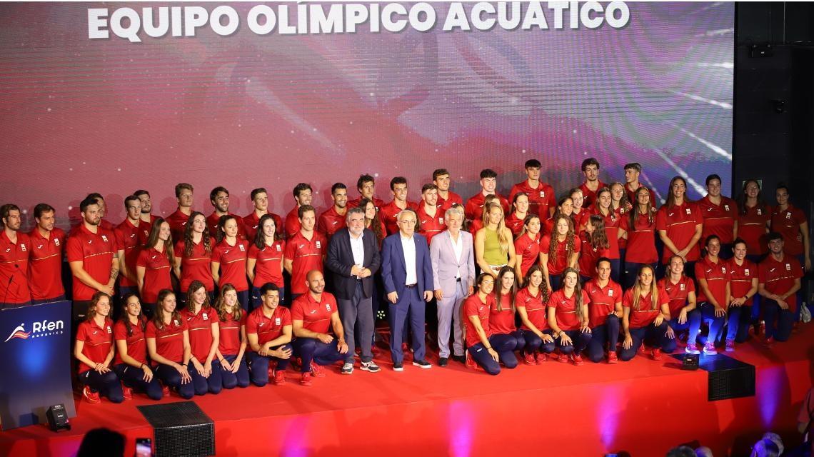 Foto de familia de la Presentación del equipo RFEN para Paris 2024