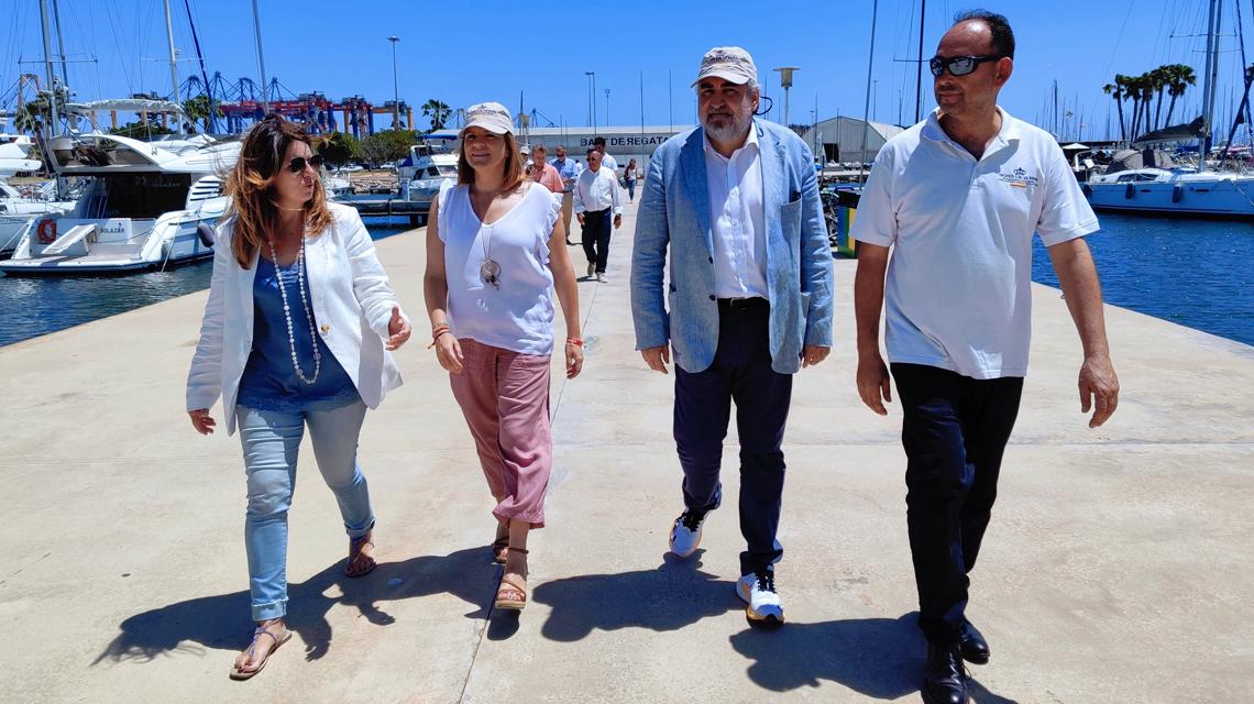 Rodríguez Uribes visita el Real Club Náutico de Valencia