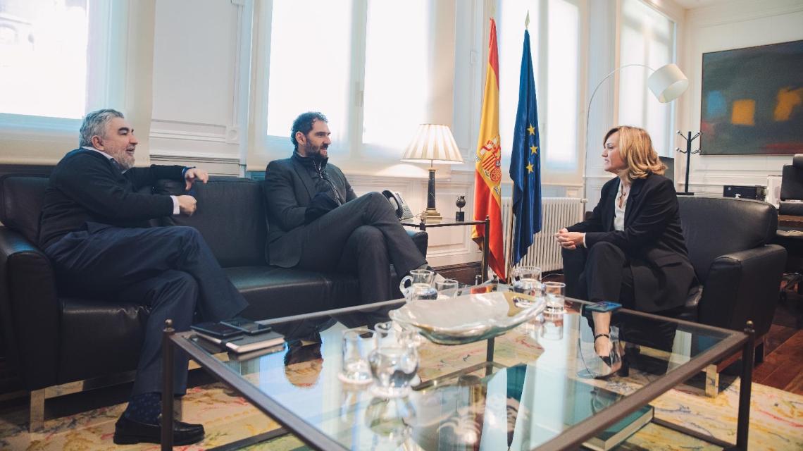 From left to right: José Manuel Rodríguez Uribes, Jorge Garbajosa and Pilar Alegría