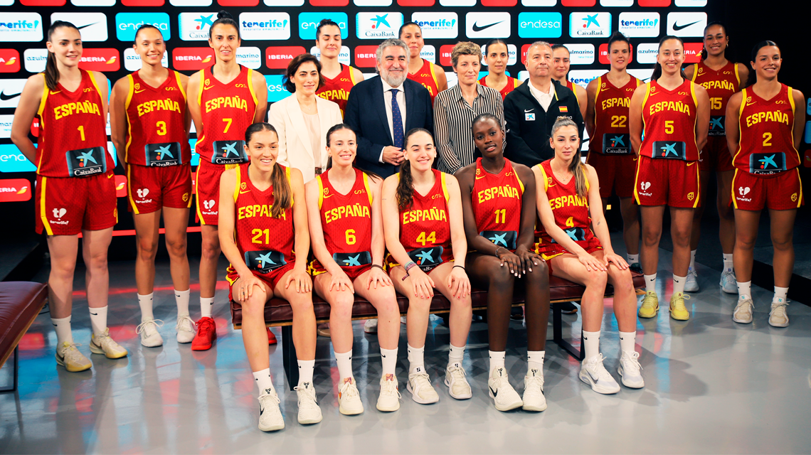 Selección femenina de baloncesto