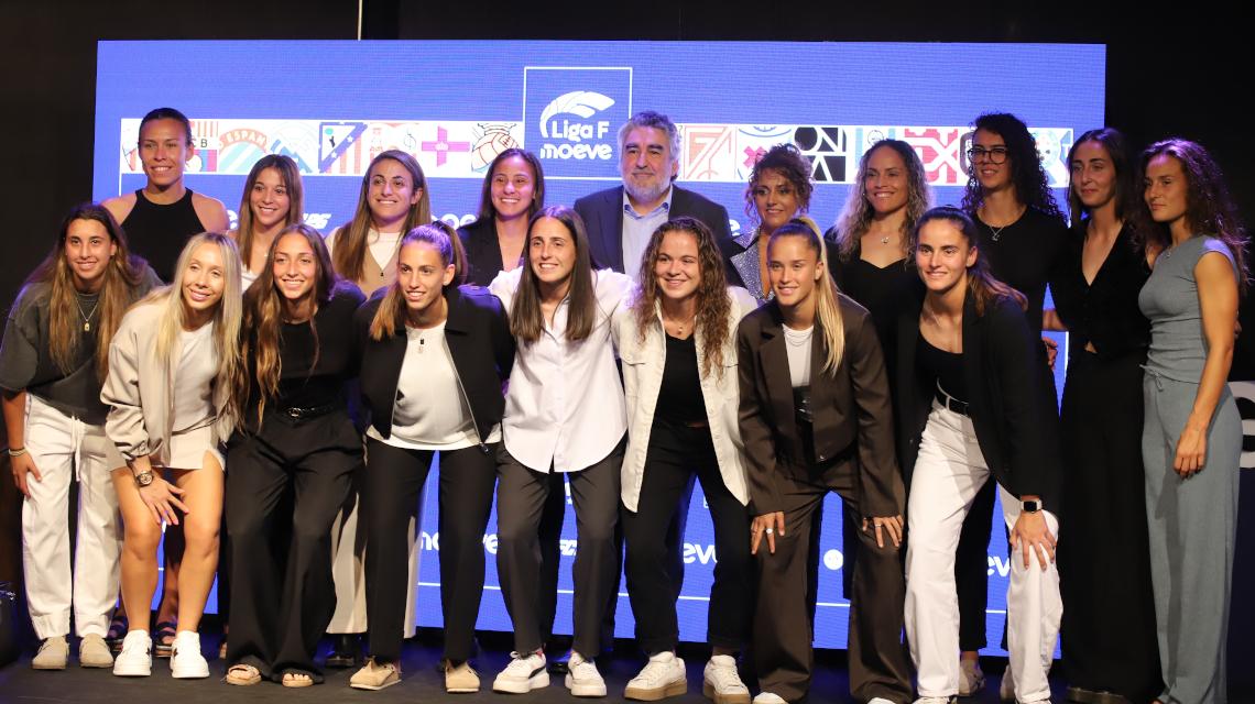 Imatge de família de la Gal·la Lliga F