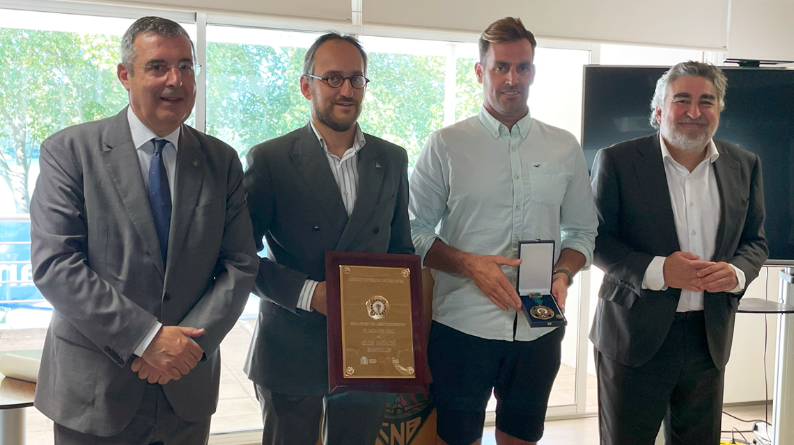 El presidente del CSD entrega los reconocimientos en Banyoles