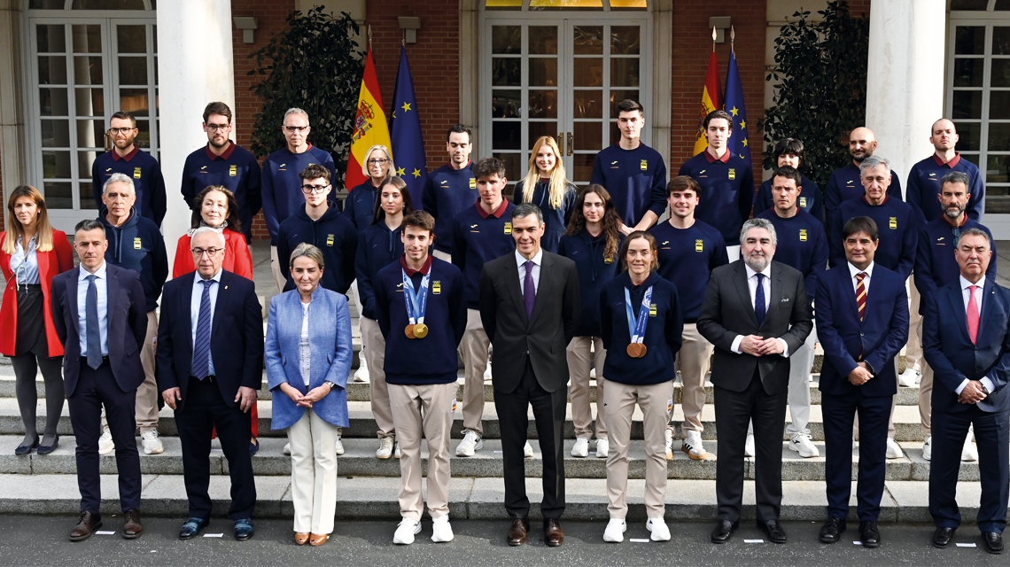 Pedro Sánchez recibe a la delegación española en los JJOO de Invierno de Milán Cortina