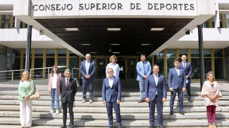 El CSD aprova la professionalització del futbol femení