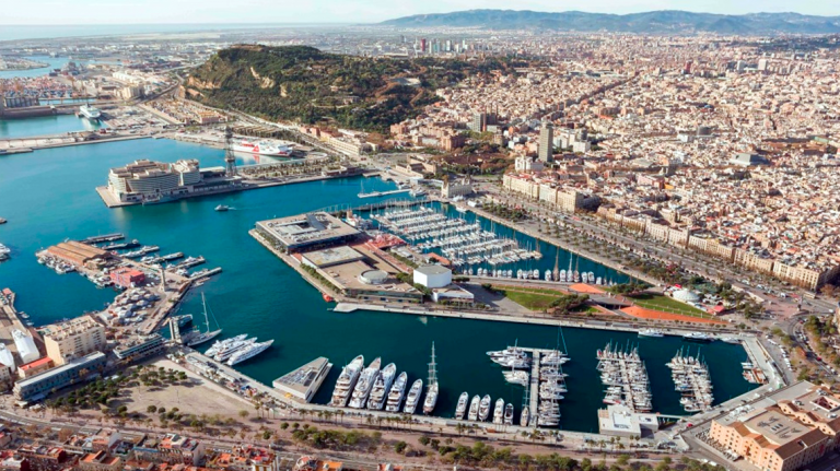 Imagen panorámica puerto de Barcelona