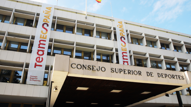 Fachada del CSD