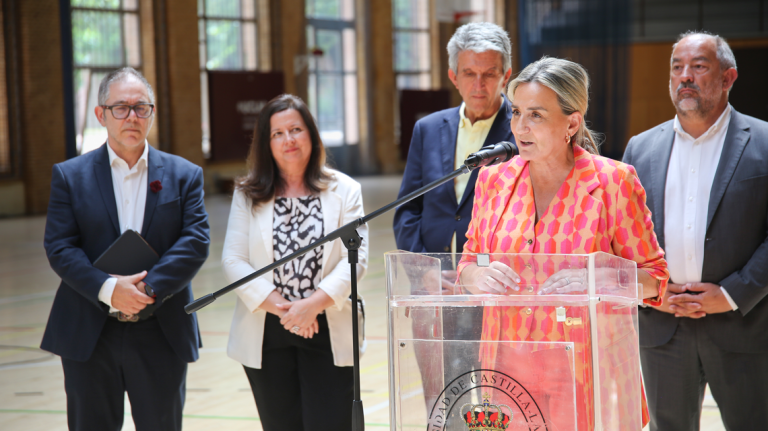 La ministra Milagros Tolón en la Universidad de Castilla-La Mancha